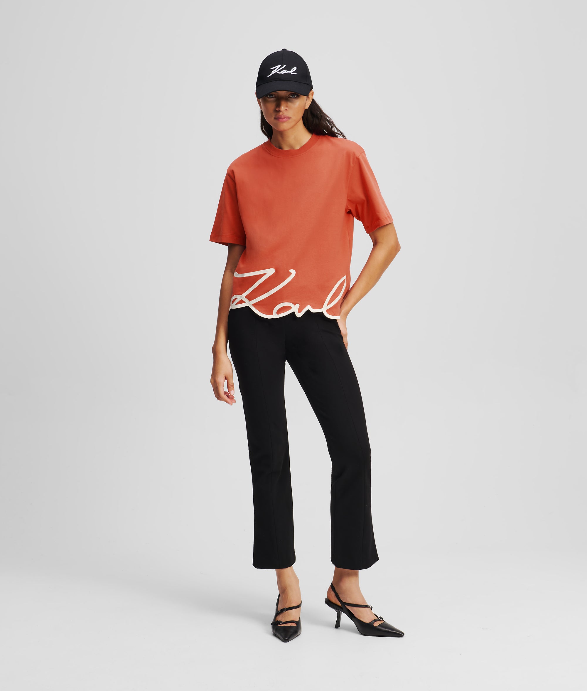 SIGNATURE HEM T-SHIRT - Image 4