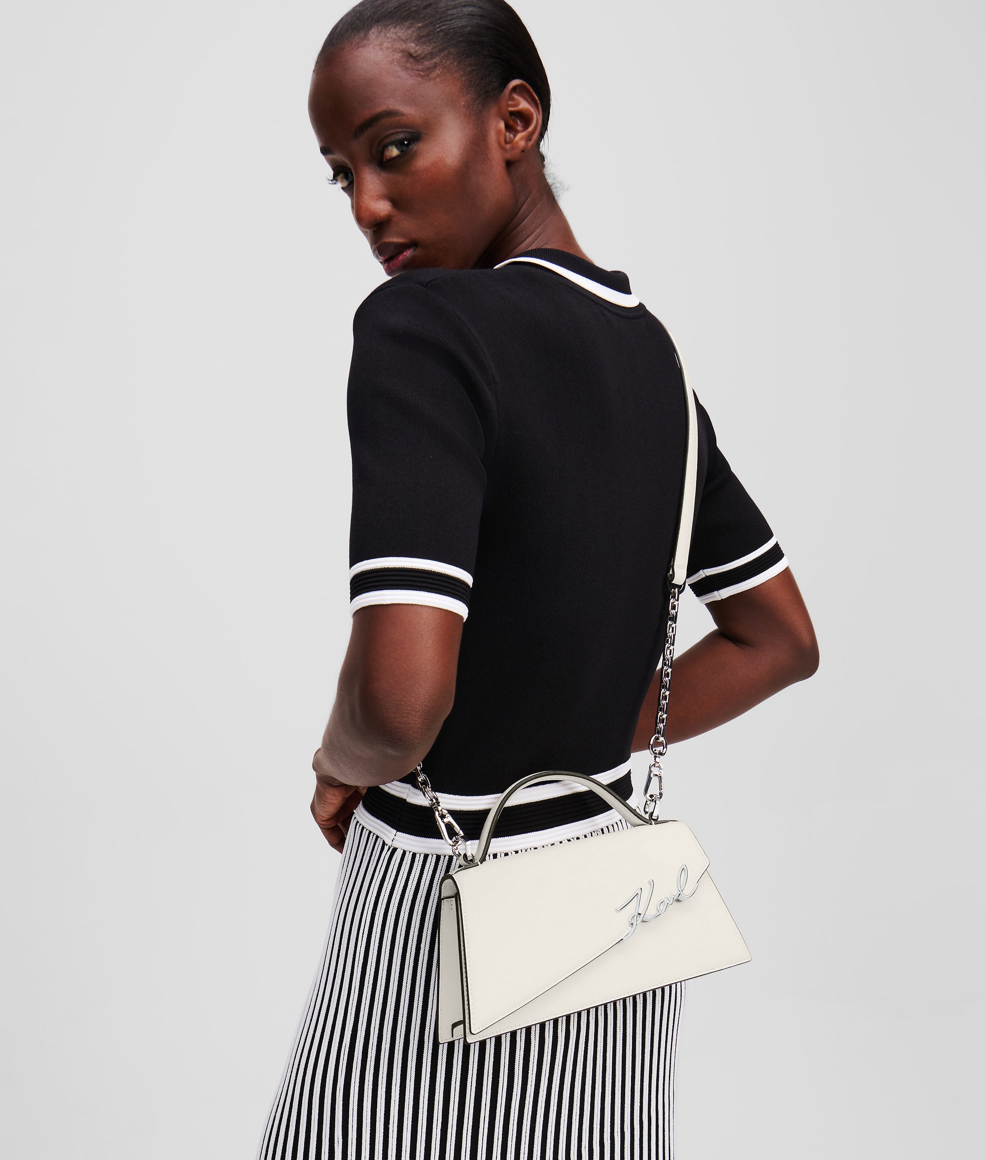 K/SIGNATURE SLIM CROSSBODY BAG - Image 2