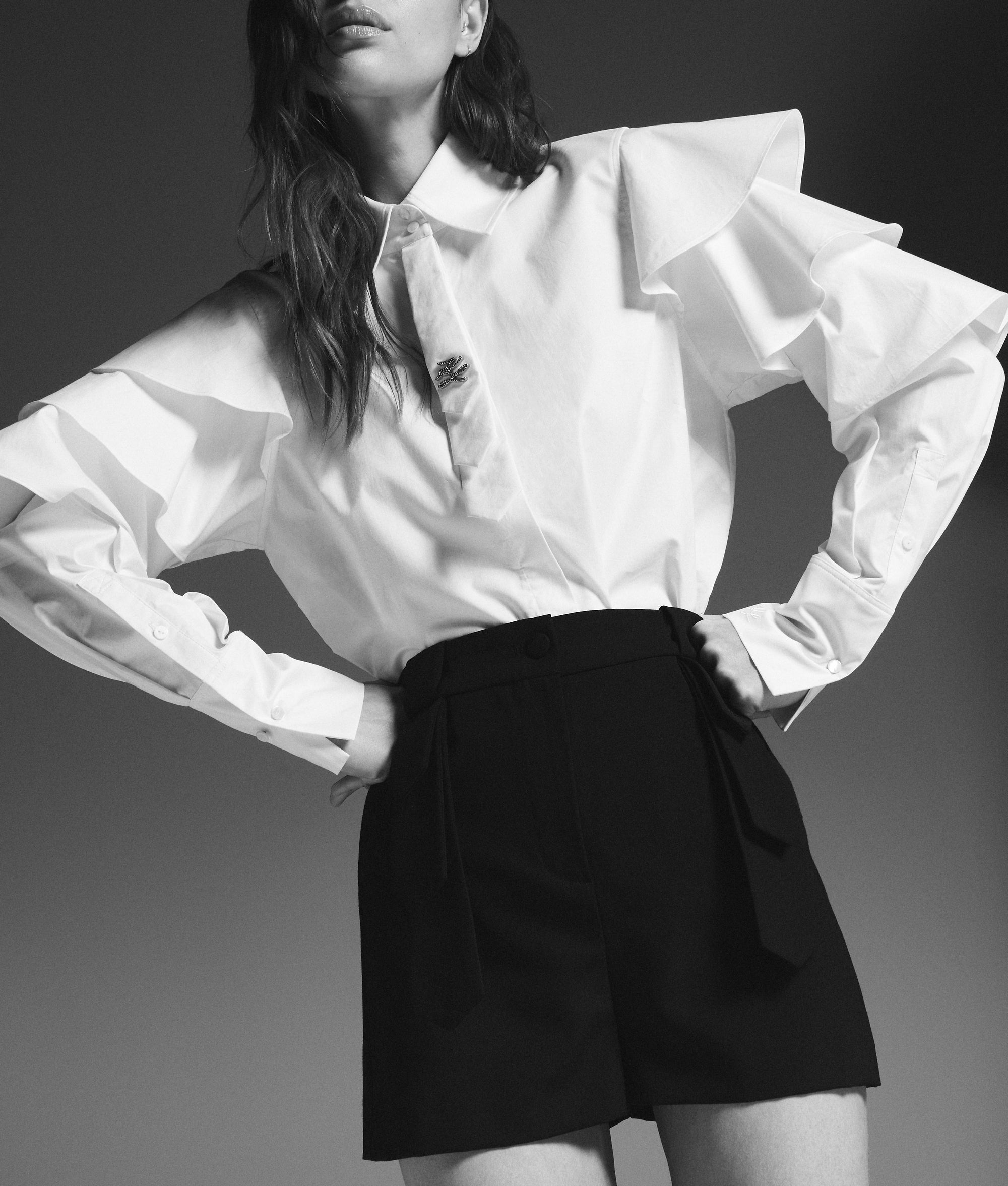 KL STUDIO TAILORED SHORTS - Image 2