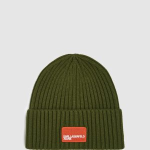 Logo patch beanie