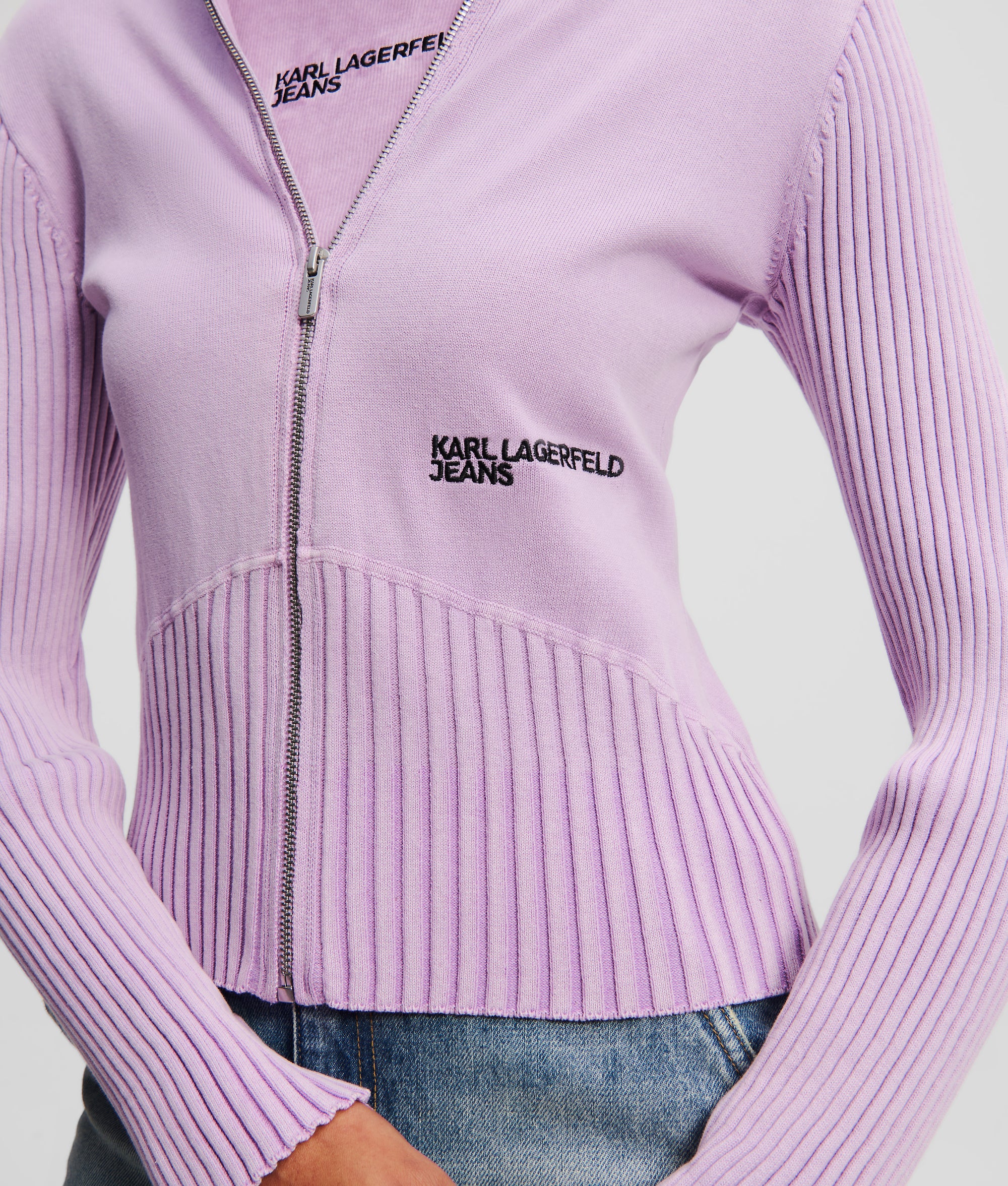 UTILITY ZIP-UP SWEATER - Image 3