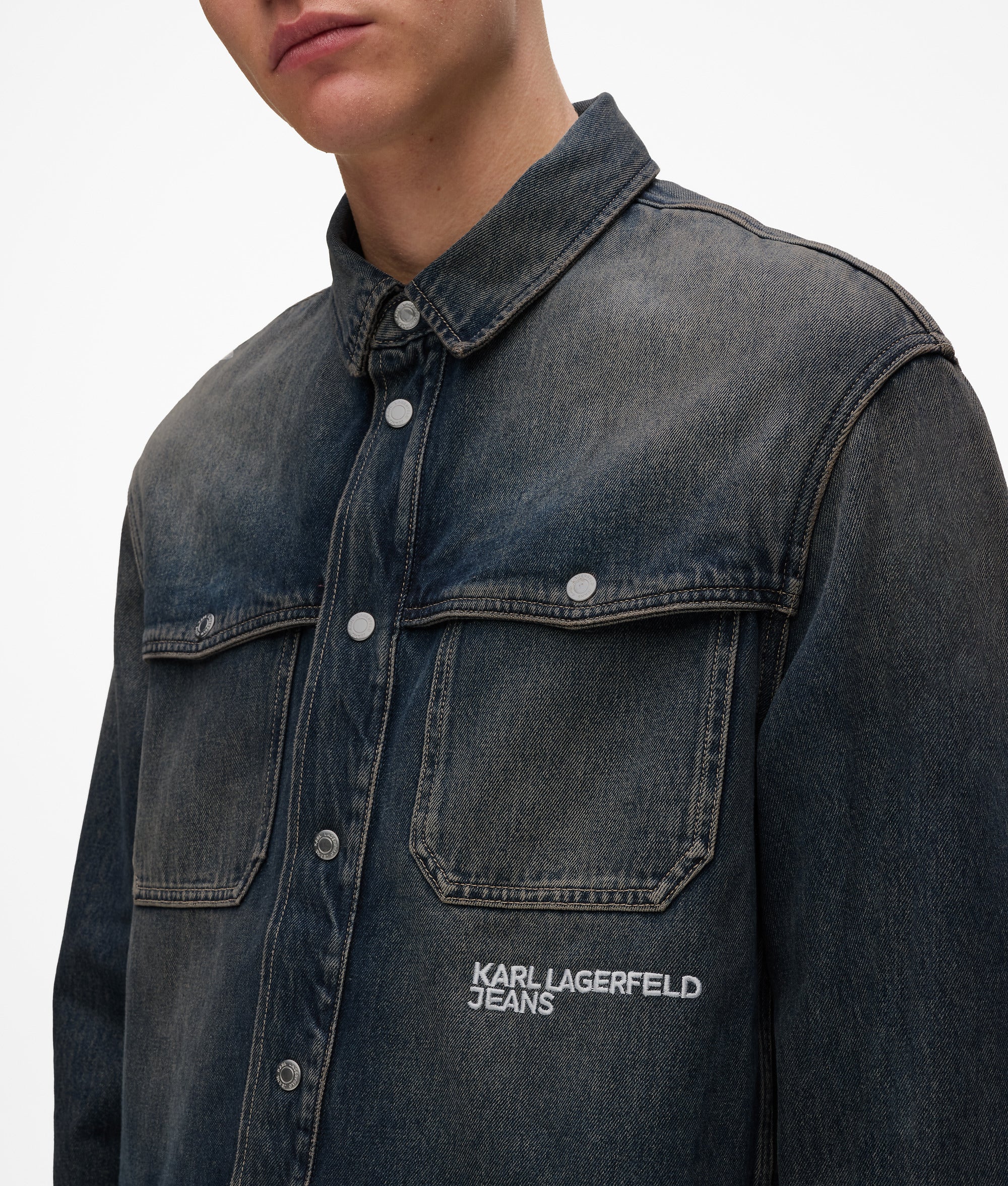 Relaxed denim shirt - Image 3