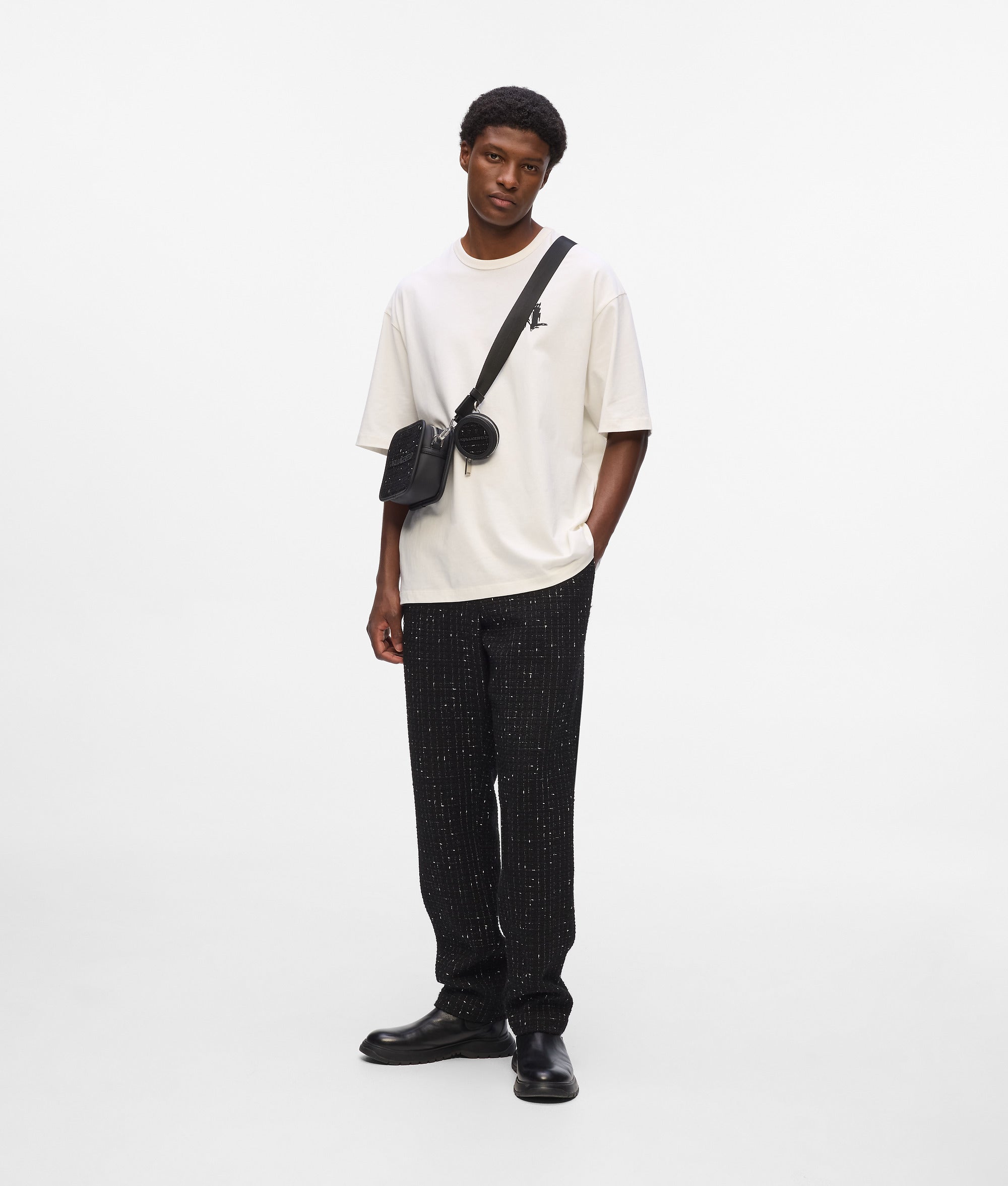 Graphic Monogram T-shirt - Image 4