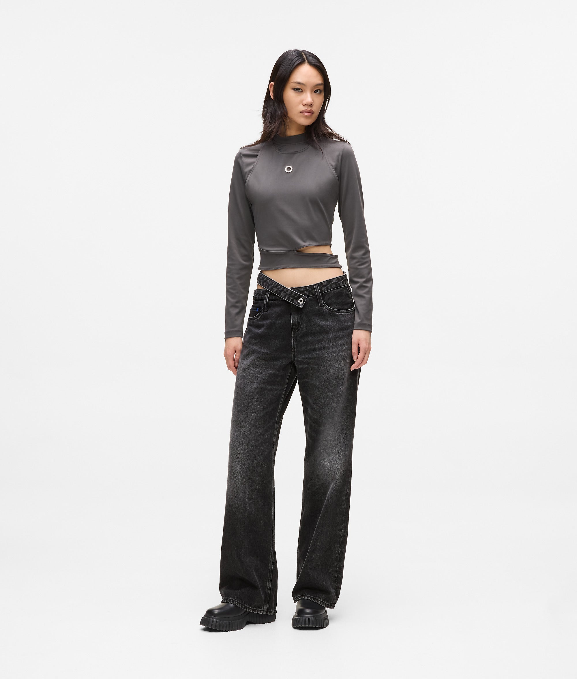 Cutout waist relaxed jeans