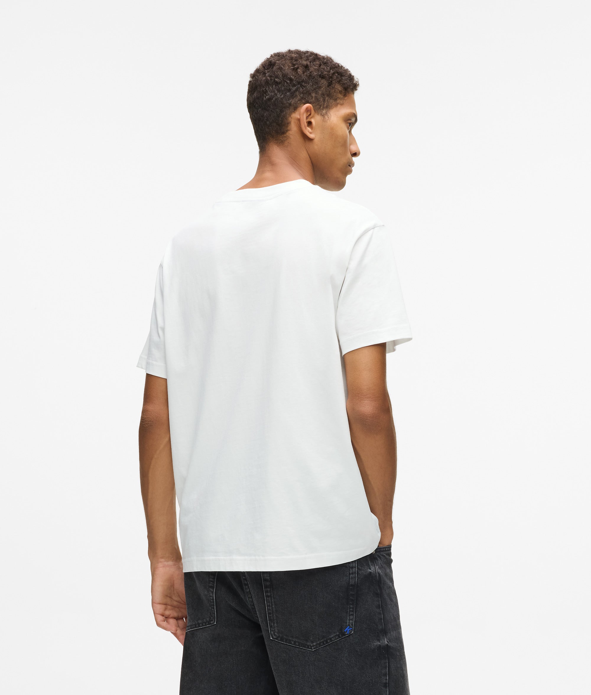 K artwork T-shirt - Image 2