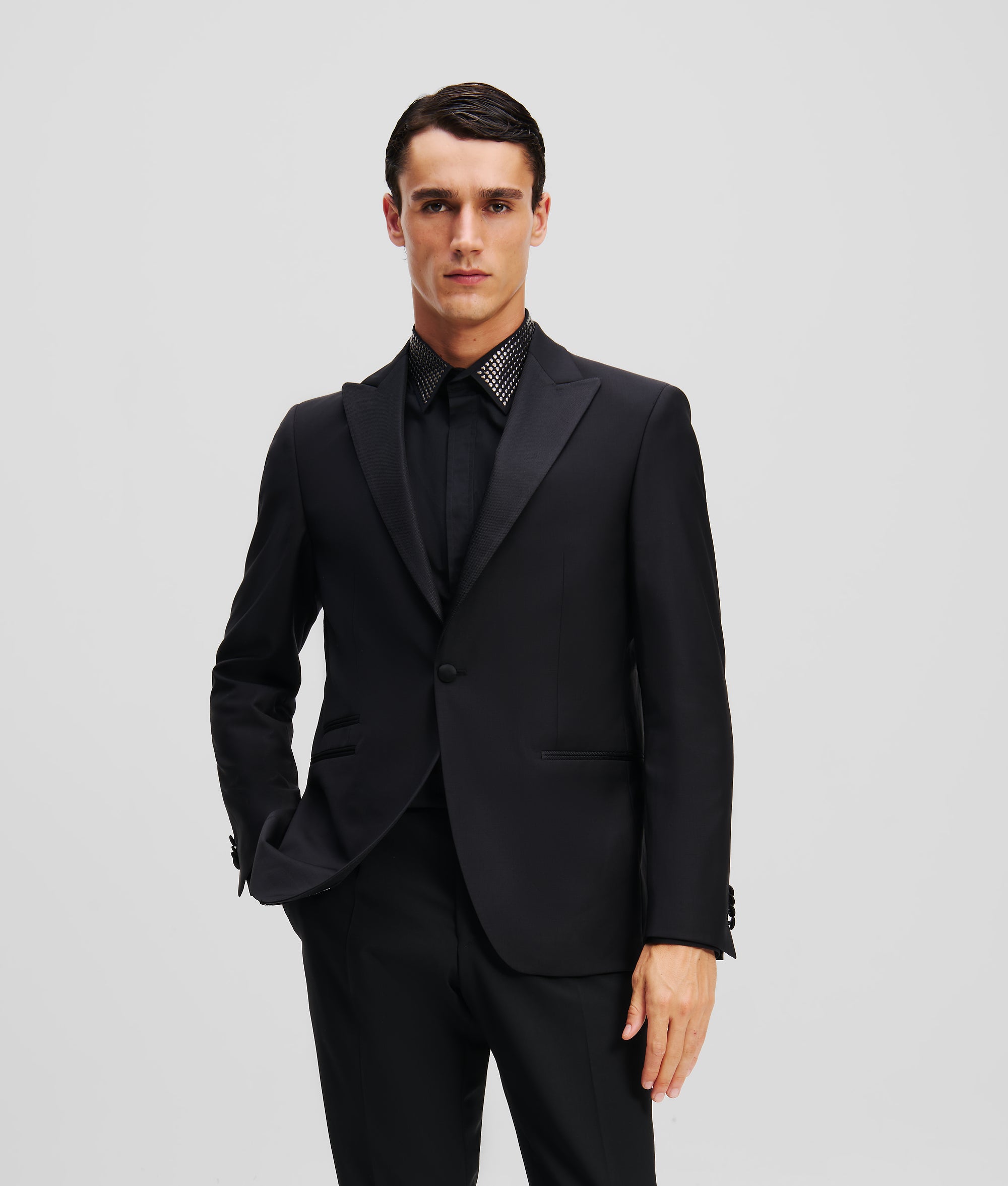 STAND-UP COLLAR JACKET